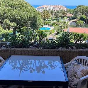 antibes-secured-parc-velusine-with-private-parking.fr-provencehotel.com/